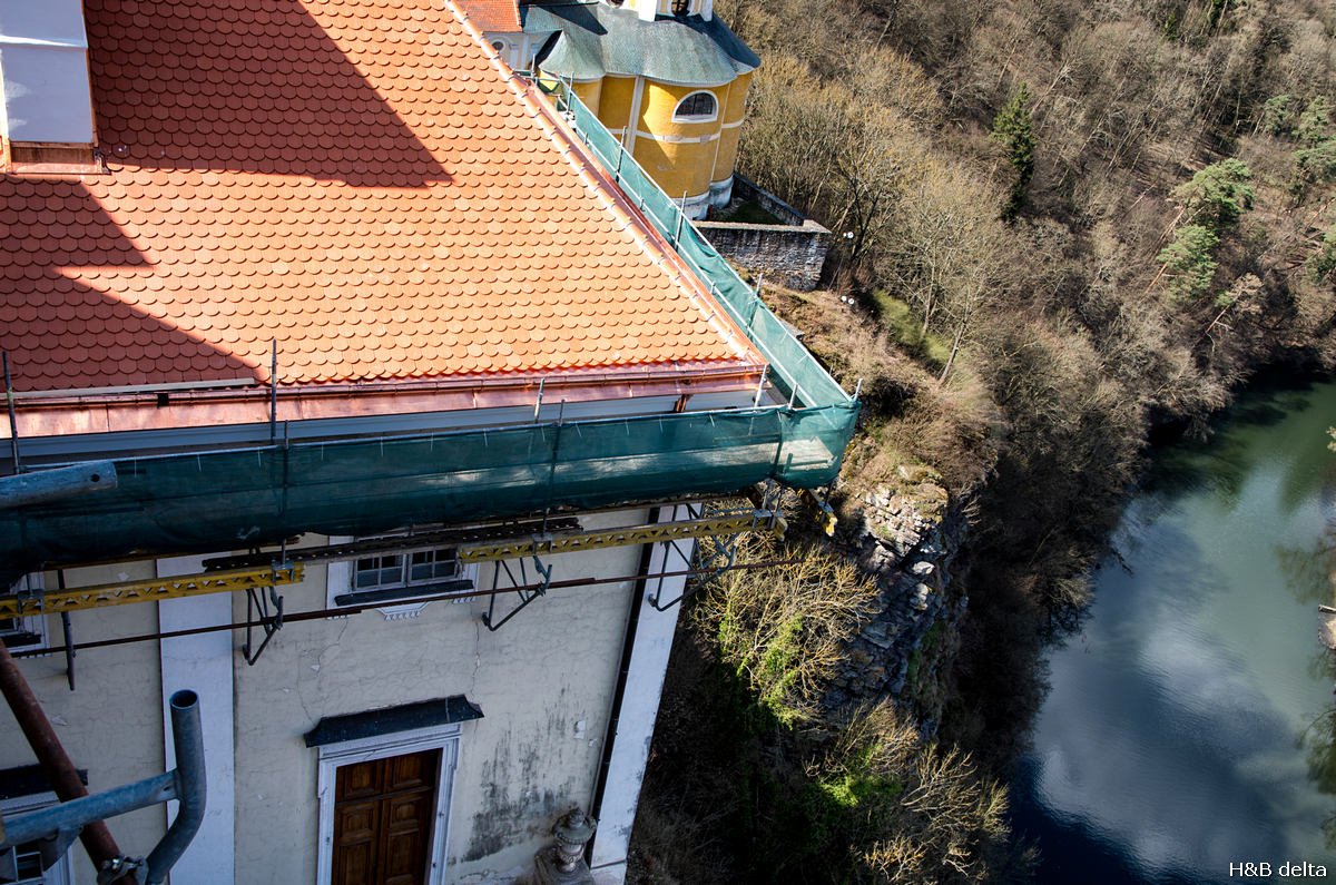 Obnova střech státního zámku Vranov nad Dyjí