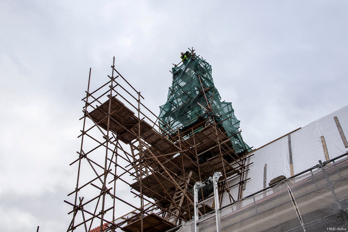 Z rekonstrukce střech olomoucké radnice