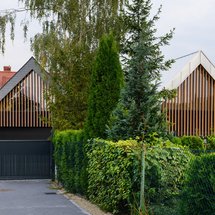 Two Barns House: Moderní rezidence v polském provedení