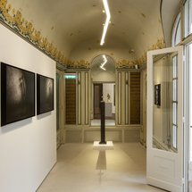 Expozice v Institut Giacometti vypadá, jako by si mistr jen odskočil na cigaretu