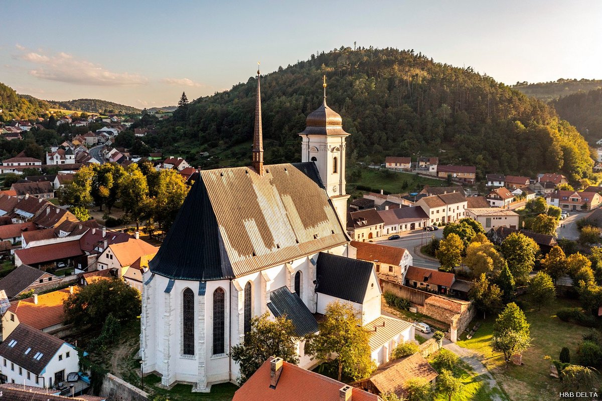 Oprava kostela Povýšení svatého Kříže v Doubravníku