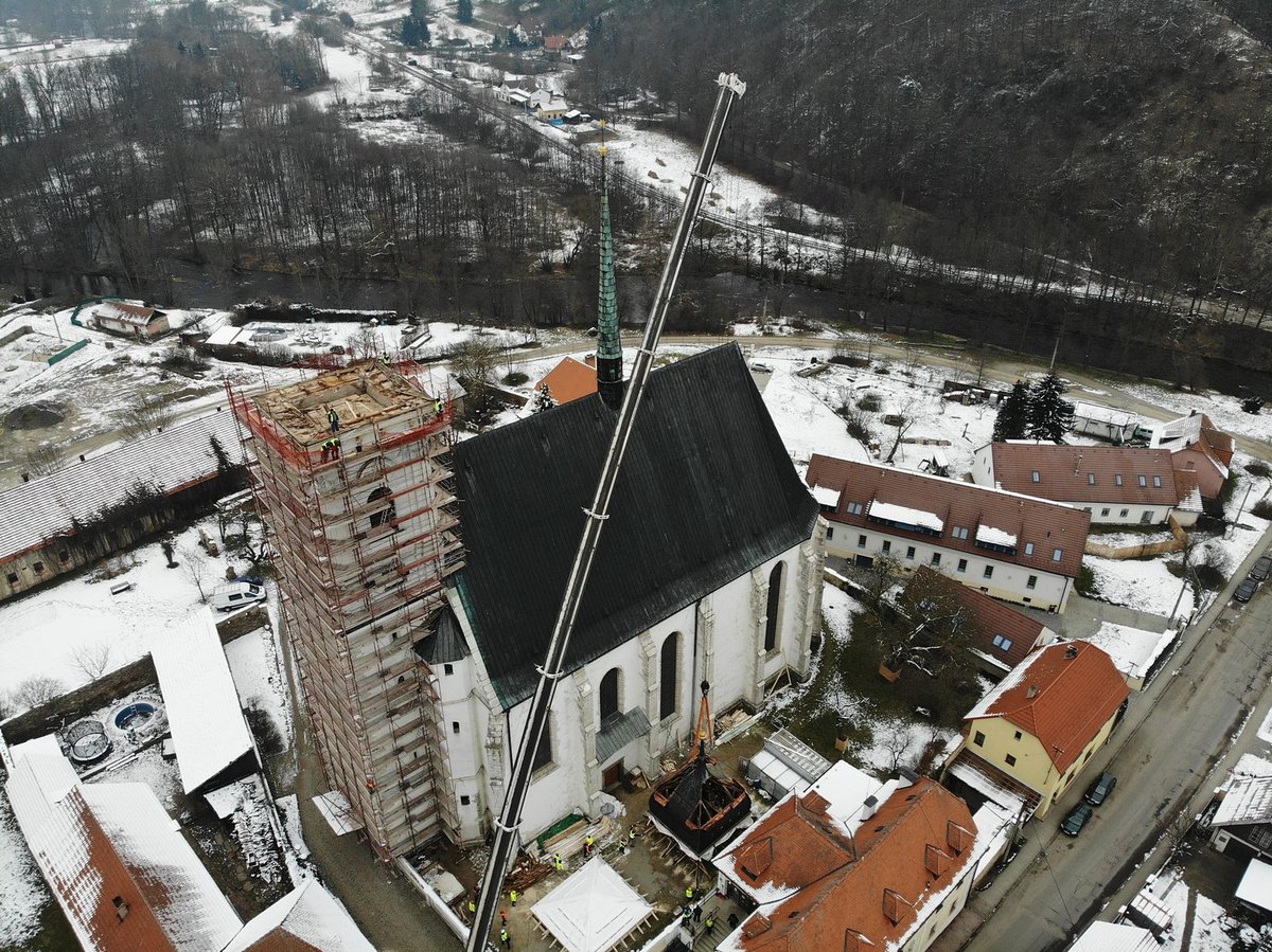Oprava kostela Povýšení svatého Kříže v Doubravníku