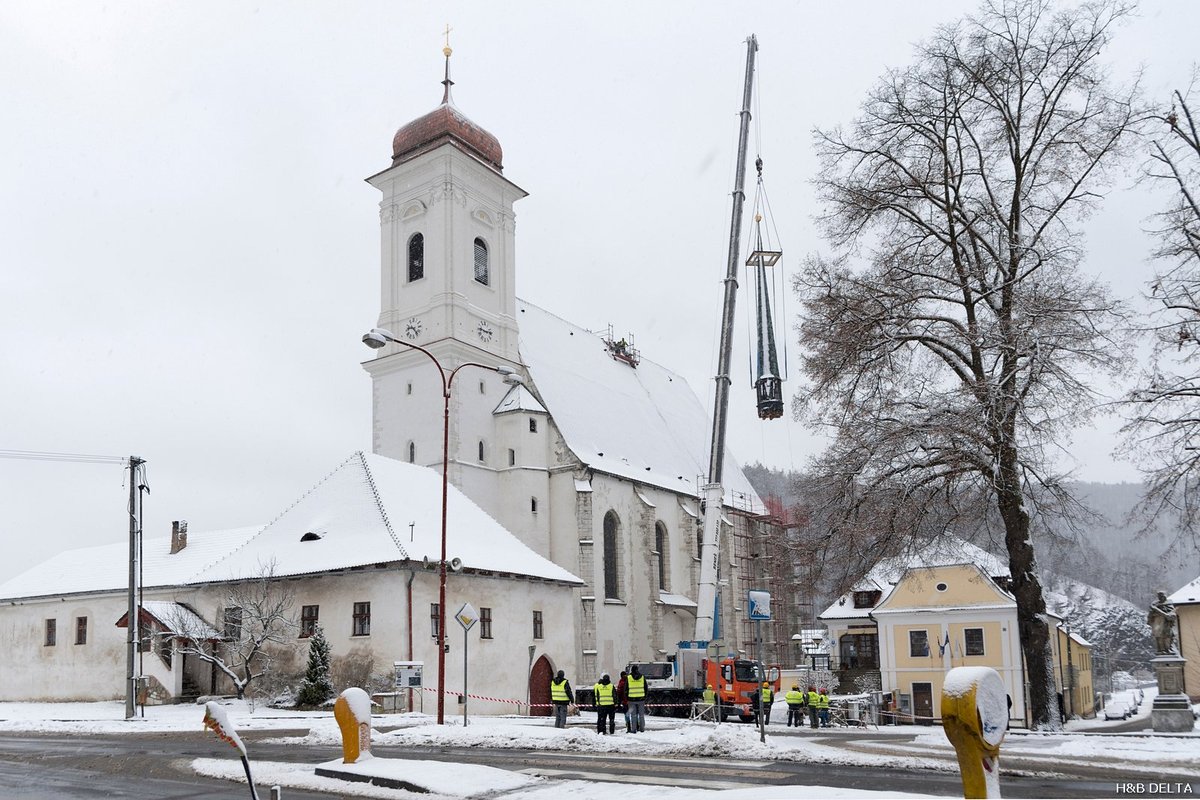 Oprava kostela Povýšení svatého Kříže v Doubravníku