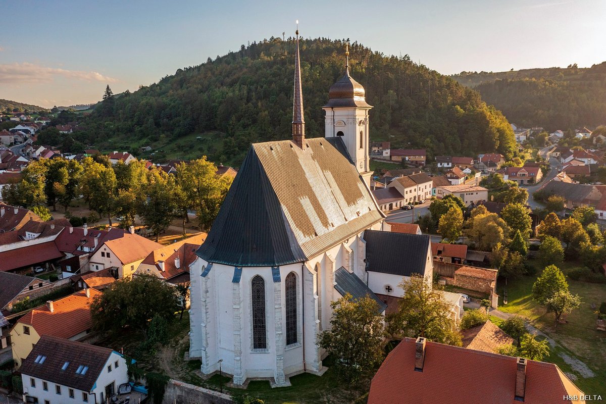 Oprava kostela Povýšení svatého Kříže v Doubravníku