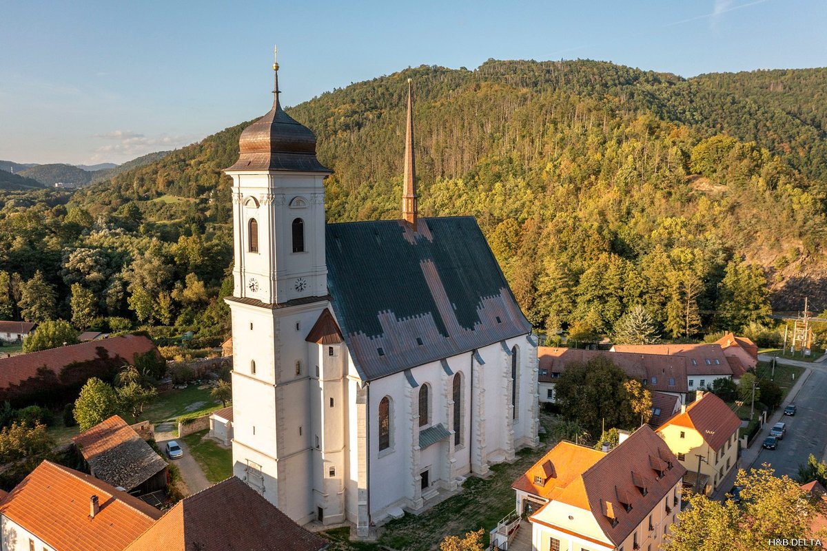 Oprava kostela Povýšení svatého Kříže v Doubravníku