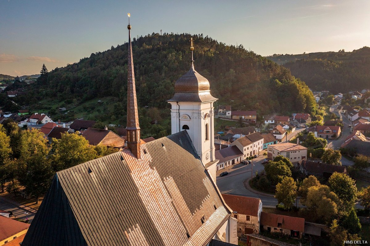 Oprava kostela Povýšení svatého Kříže v Doubravníku